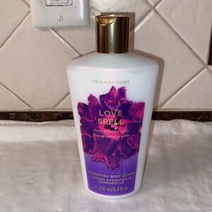 Victoria's Secret Love Spell Body Lotion